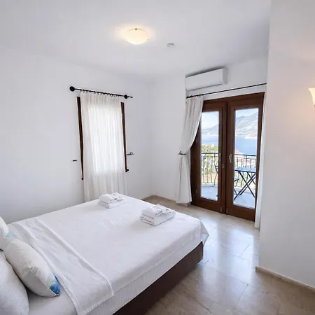 Noa Amazing Sea View Villa *