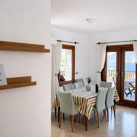 Noa Amazing Sea View *
