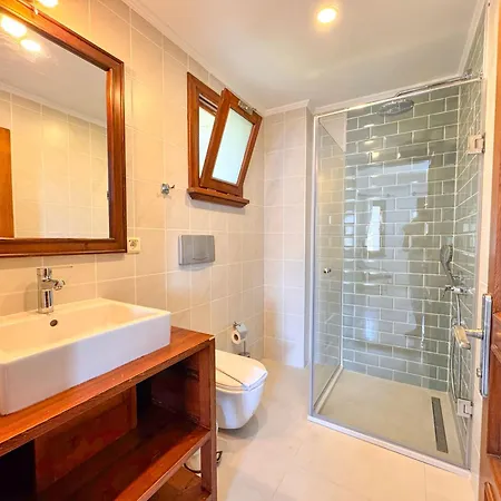 Noa Amazing Sea View Villa *