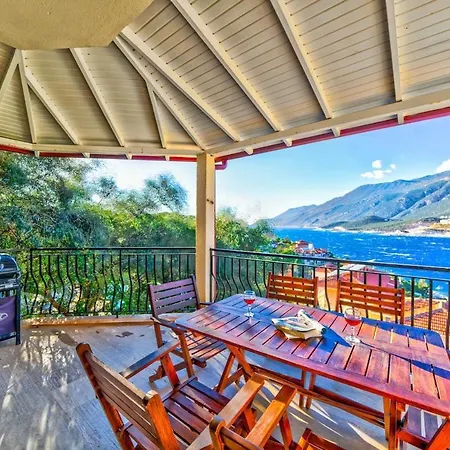 Noa Amazing Sea View